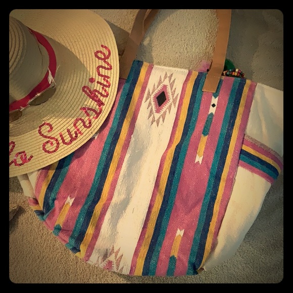 No Boundaries Handbags - Woven beach tote bag